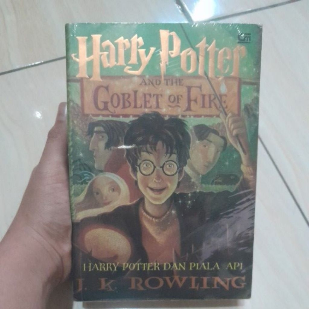 Preloved novel harry potter jilid 4 (harry potter and the goblet of fire)