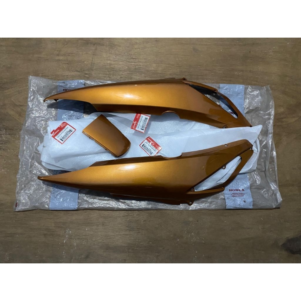 Cover body orange supra x 125 old lama original baru AHM