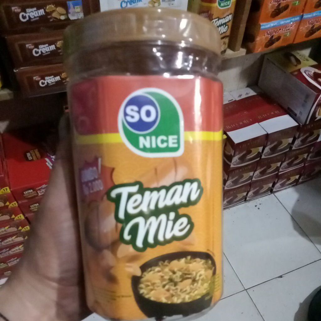 

teman mie,sosis ukuran besar