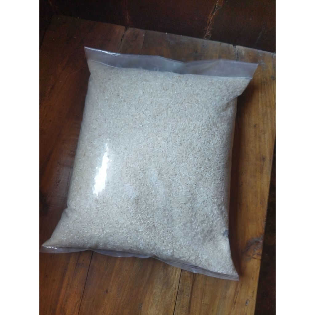

beras 5kg produksi lokal kulonprogo