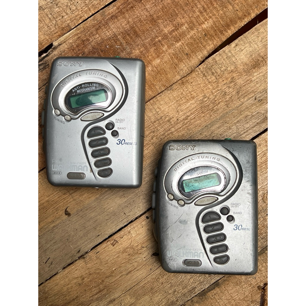 Radio 2 Band FM/AM - Cassette Tape Recorder Walkman, Sony WM-FX271