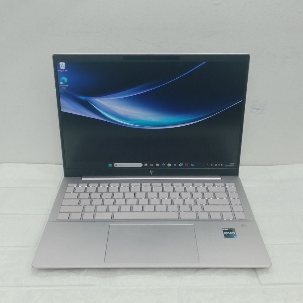 Laptop Like New Hp pavilion Plus 14 Intel core i5-1335U RAM 16GB SSD 512GB