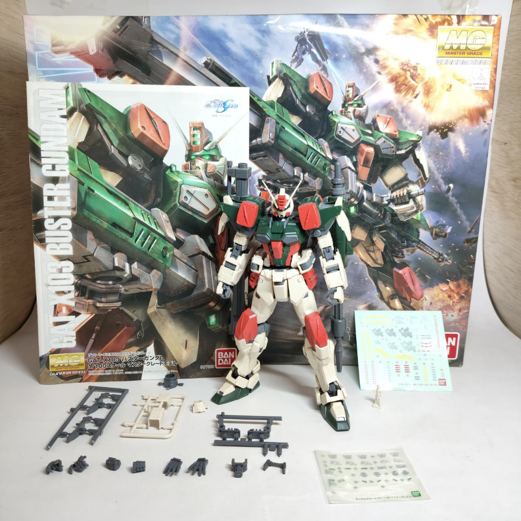 Bandai MG Buster / Gundam 1/100 2nd Sudah Rakit M233