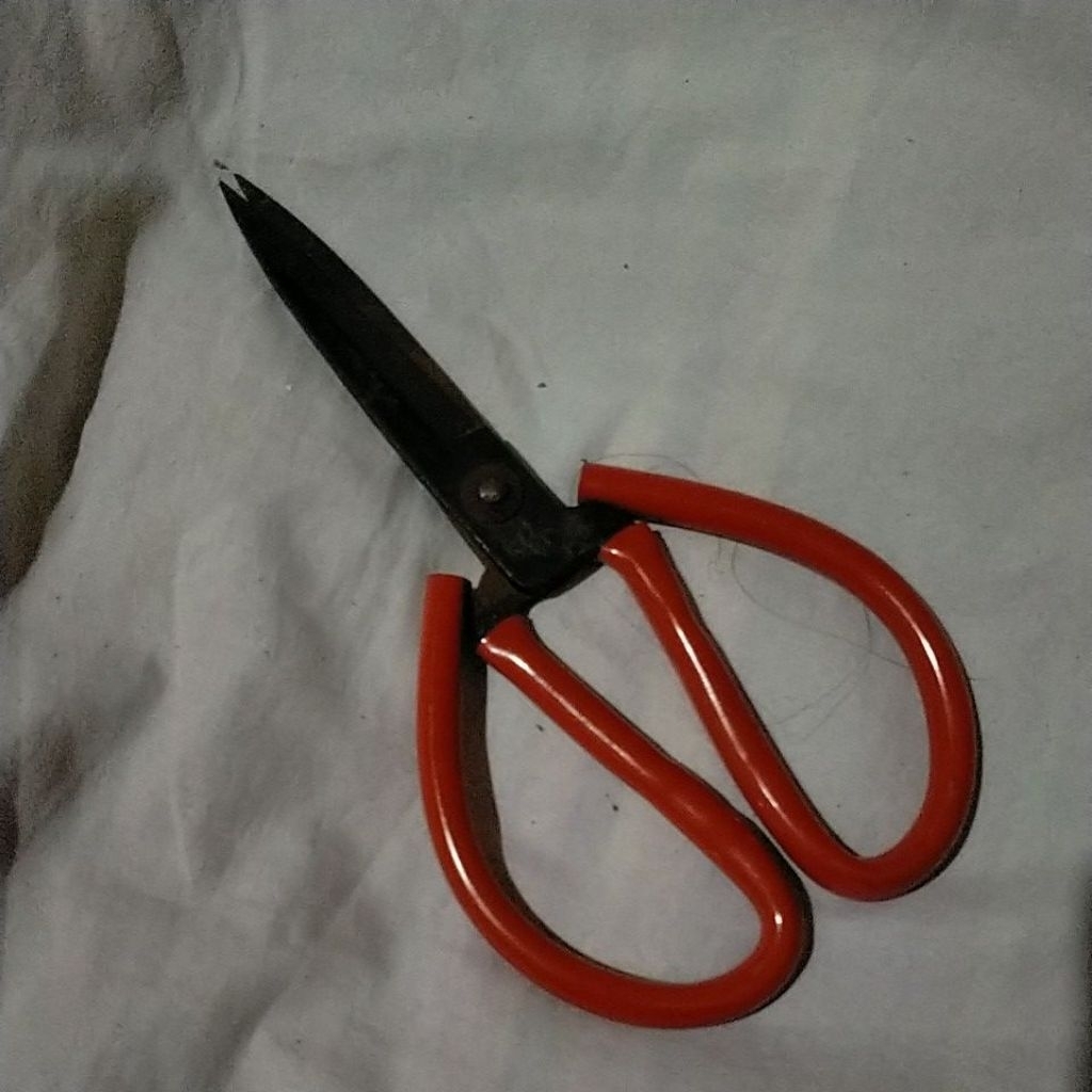 

gunting jahit gunting kain gunting kawat gunting kertas bahan baja kuat harga 1 pcs