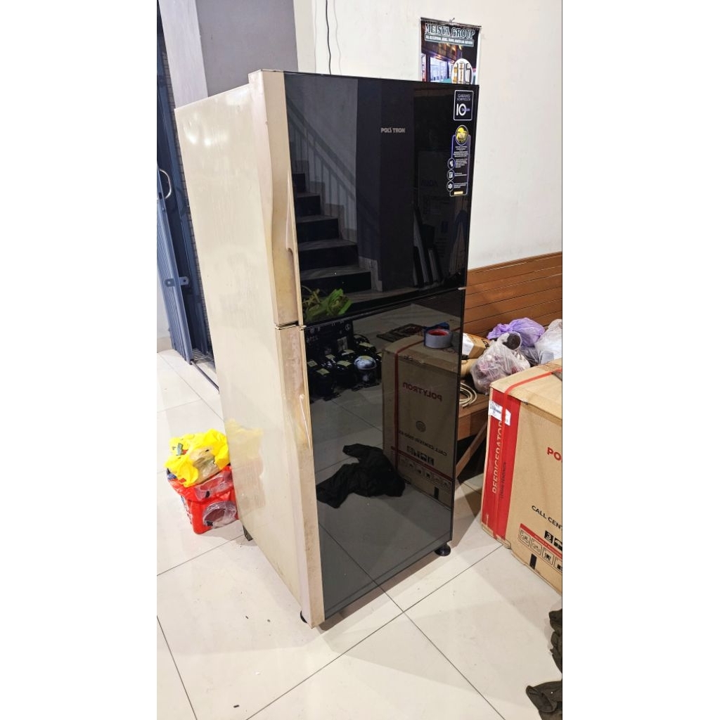 KULKAS 2 PINTU POLYTRON PRM 21Q BEKAS (NOTA)
