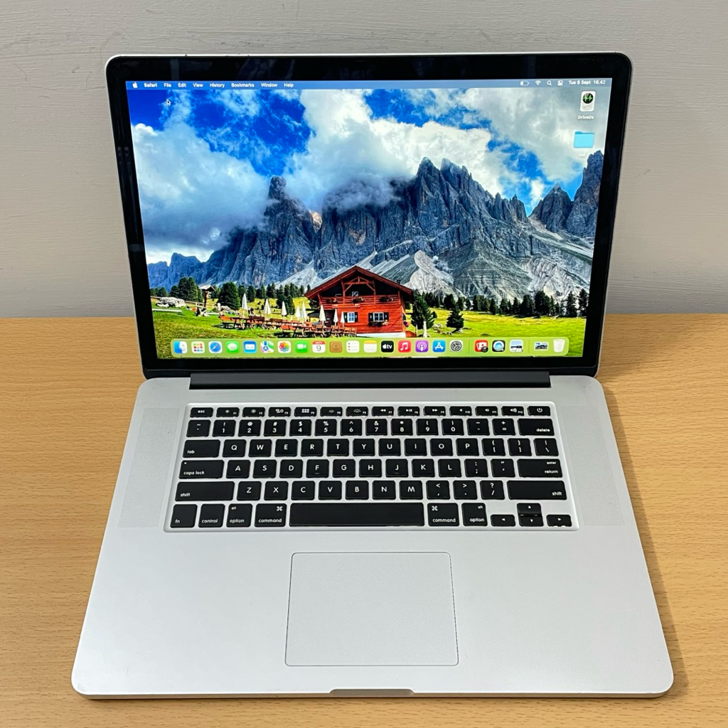 MACBOOK PRO 2015 15INCH RAM 16GB SSD 512GB INTEL CORE I7