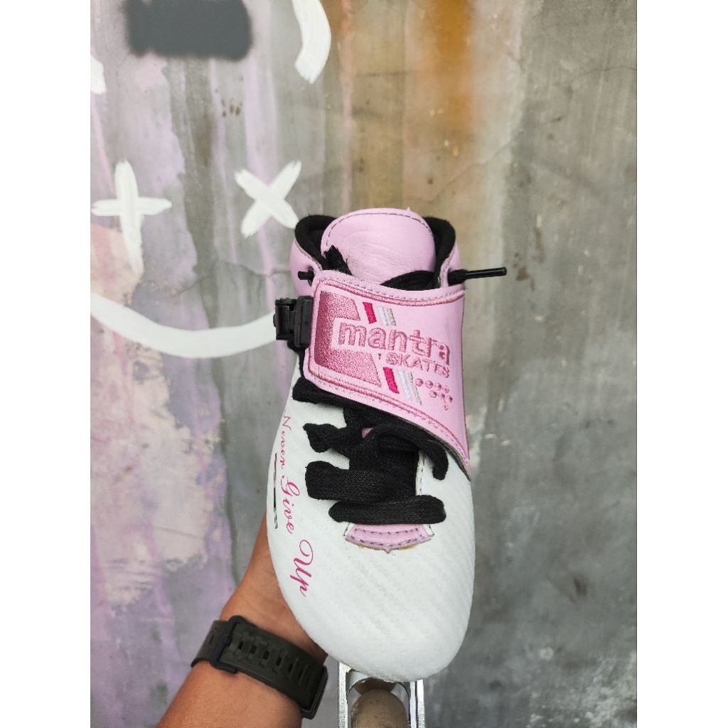 Sepatu Roda Speed Mantra 100% Carbon