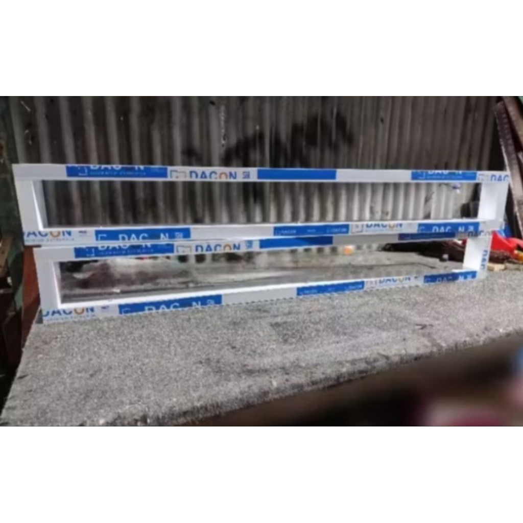 BOVEN ANGIN LOSTER ALUMUNIUM KACA MATI