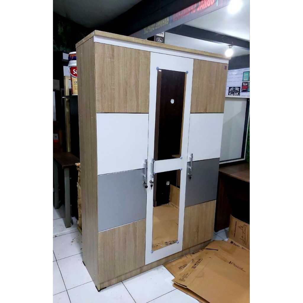Lemari Baju - Lemari Pakaian 3 pintu Olympic Navaro