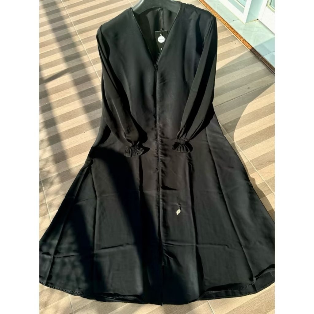 Preloved Abaya Hitam Temboro size L