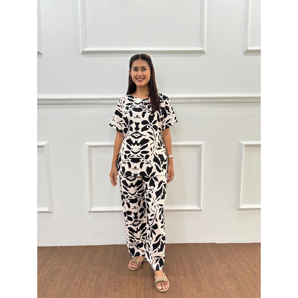 Daster Setelan Celana Panjang Lengan Pendek Motif Abstrak Hitam Putih