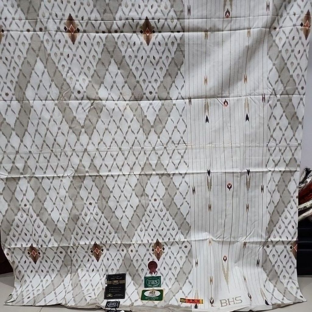 sarung bhs ski full sutra 210spunsilk.. baru..