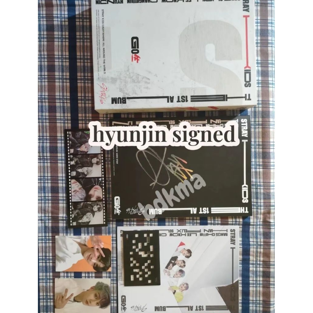 Album stray kids got7 wanna one monsta x signed tanda tangan
