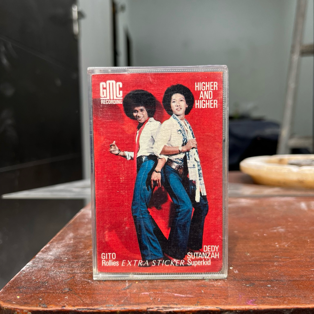 kaset pita deddy stanzah [higher and higher]