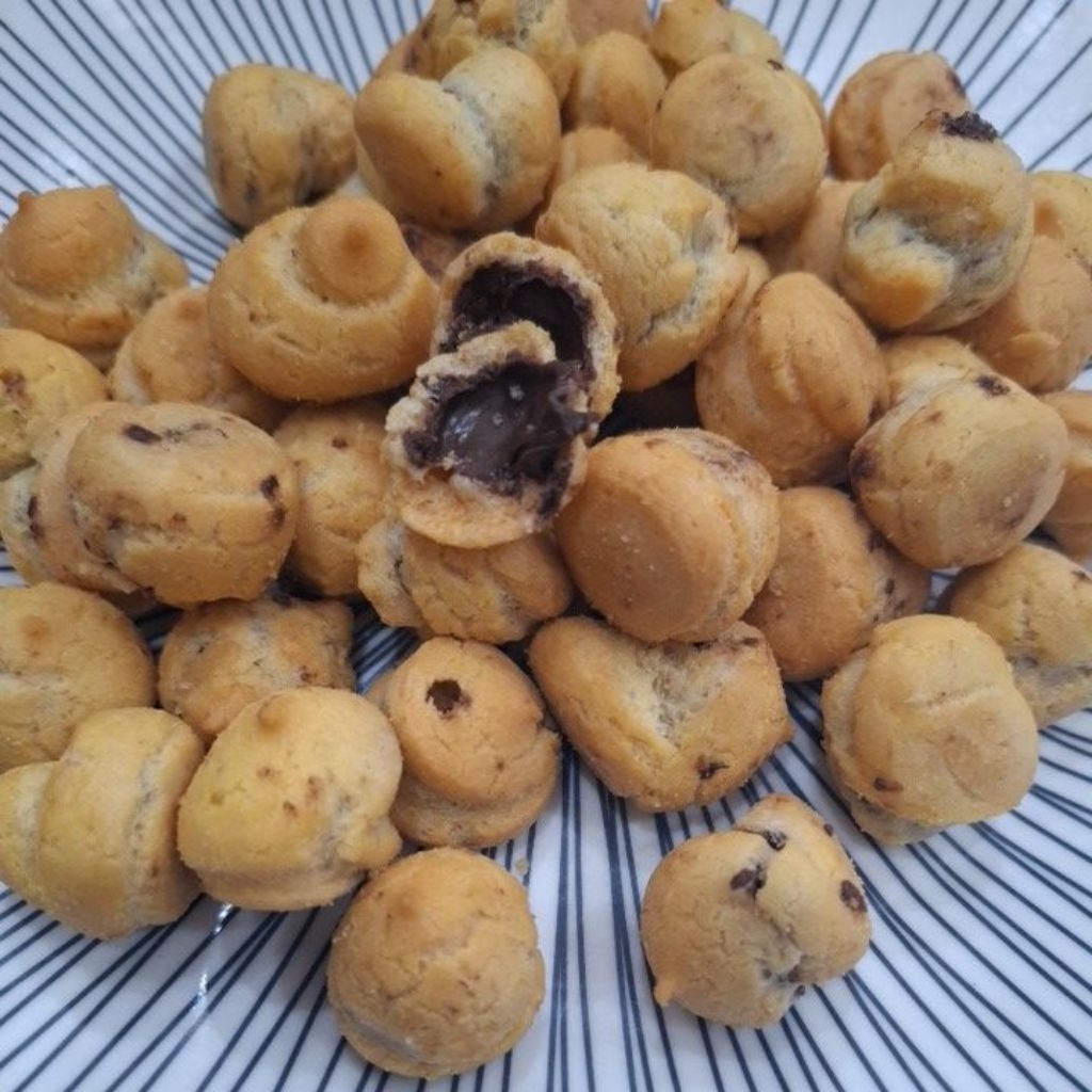 

Sus kering isi cokelat