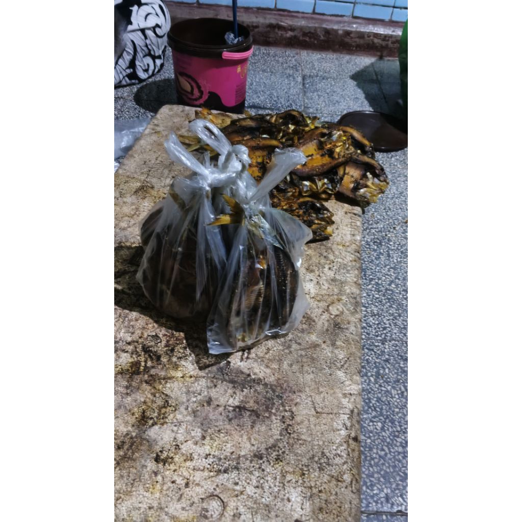 

ikan kering/ikan asin