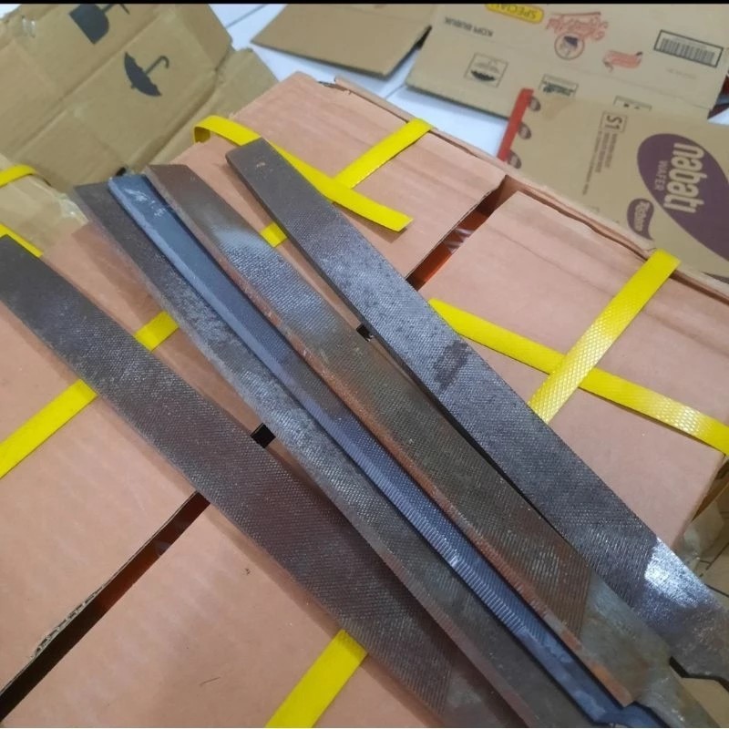 Kikir Besi Bekas Jumbo Panjang 37 Cm 12" Bahan Pande Besi Dari Koripan