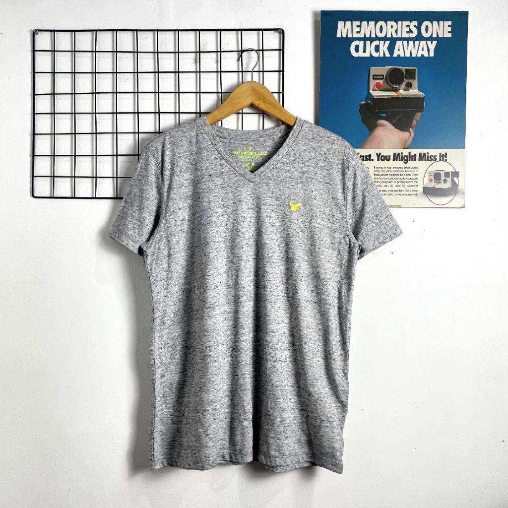 KAOS AMERICAN EAGLE SIZE (S) SECOND ORIGINAL, KAOS KATUN, KAOS V NECK, KAOS PRIA, KAOS WANITA, KAOS 