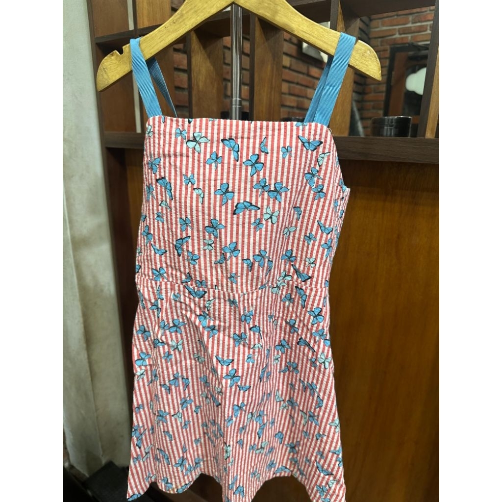 Dress gingersnaps