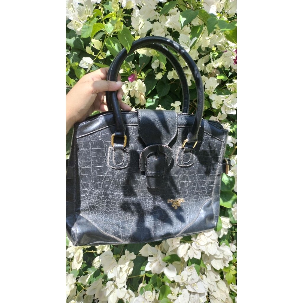 Preloved Tas Prada