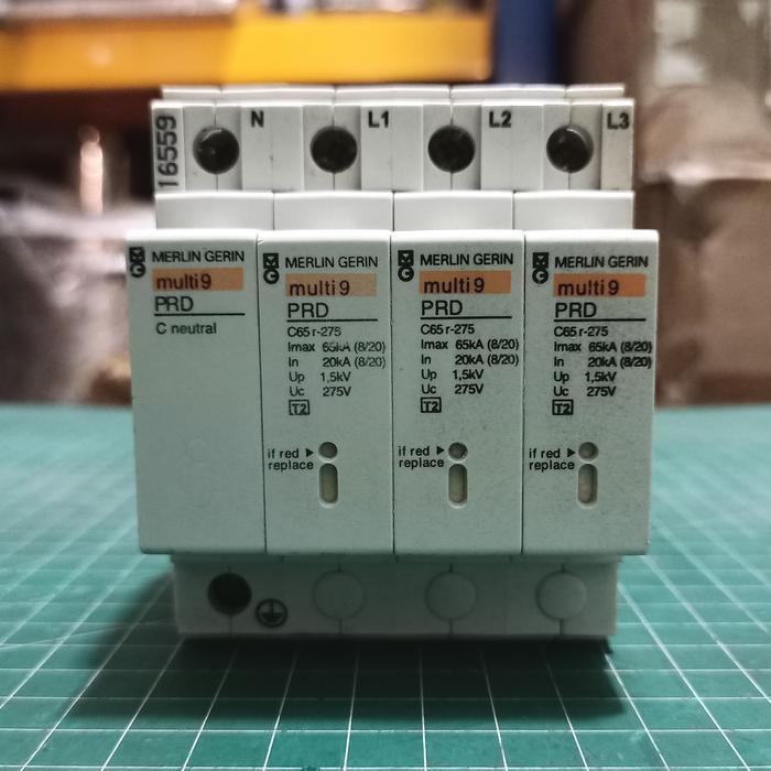 MERLIN GERIN Multi9 PRD Arrester 65kA 4 Pole C Neutral + C65r-275