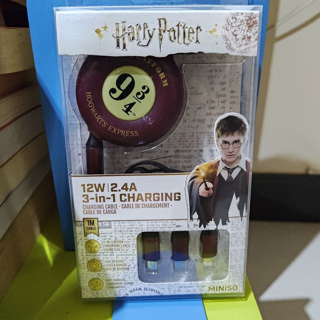 MINISO Harry Potter 3-in-1 Charging Cable (Type C, Lightning, Micro USB) Hogwarts Gryffindor