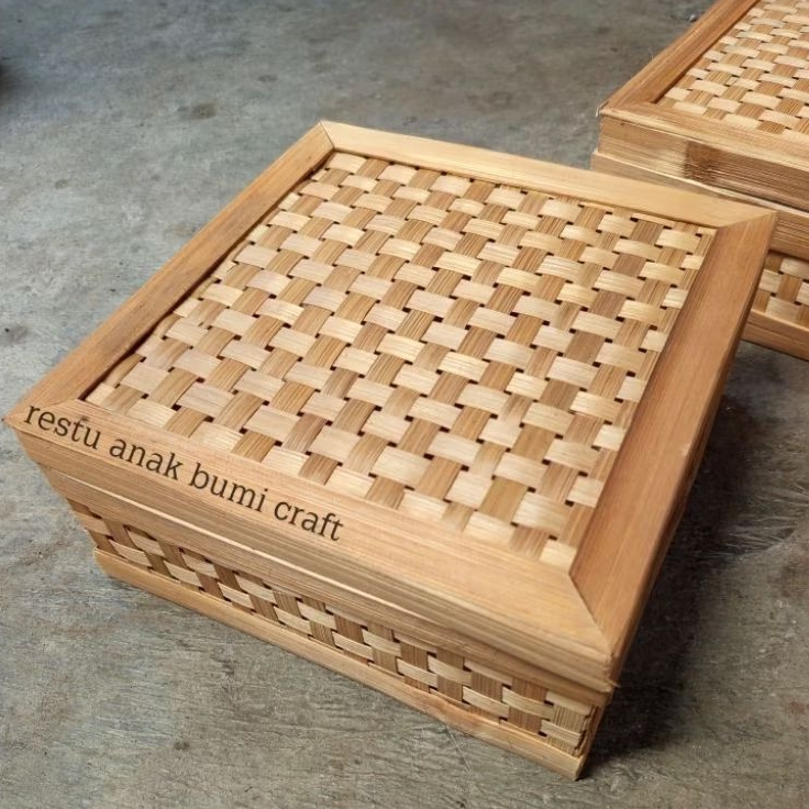 

( R25 ) kotak anyaman bambu Kranjang Bambu Kotak Tanpa Cangking 20cm 25cm 30cm | Bambu | Hantaran | Hampers | Wadah Gorengan |Keranjang Snack | Parcel Buah | Serahan | Anyaman Bambu | wadah kue | seserahan | hadiah | kado | lamaran | kranjang | sembako