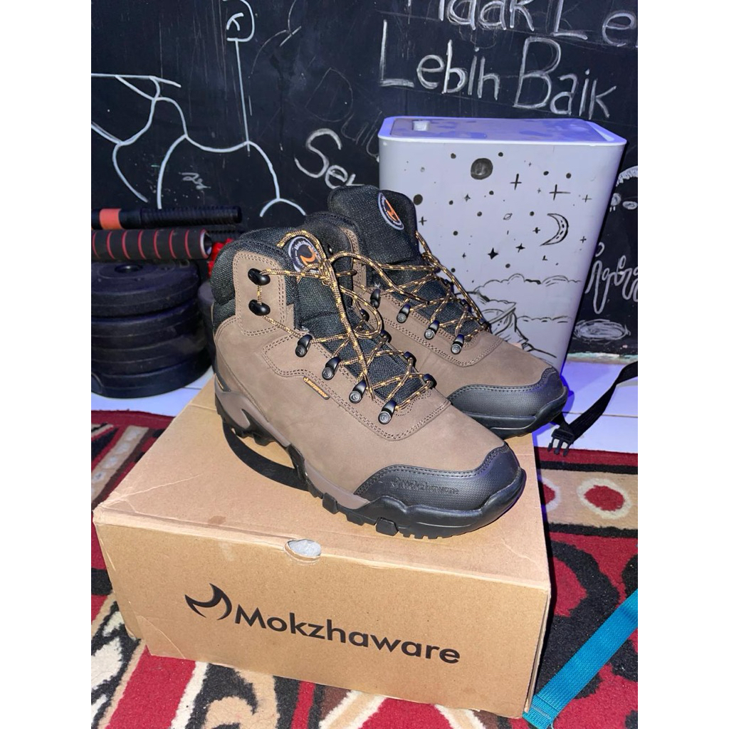 sepatu mokzhaware