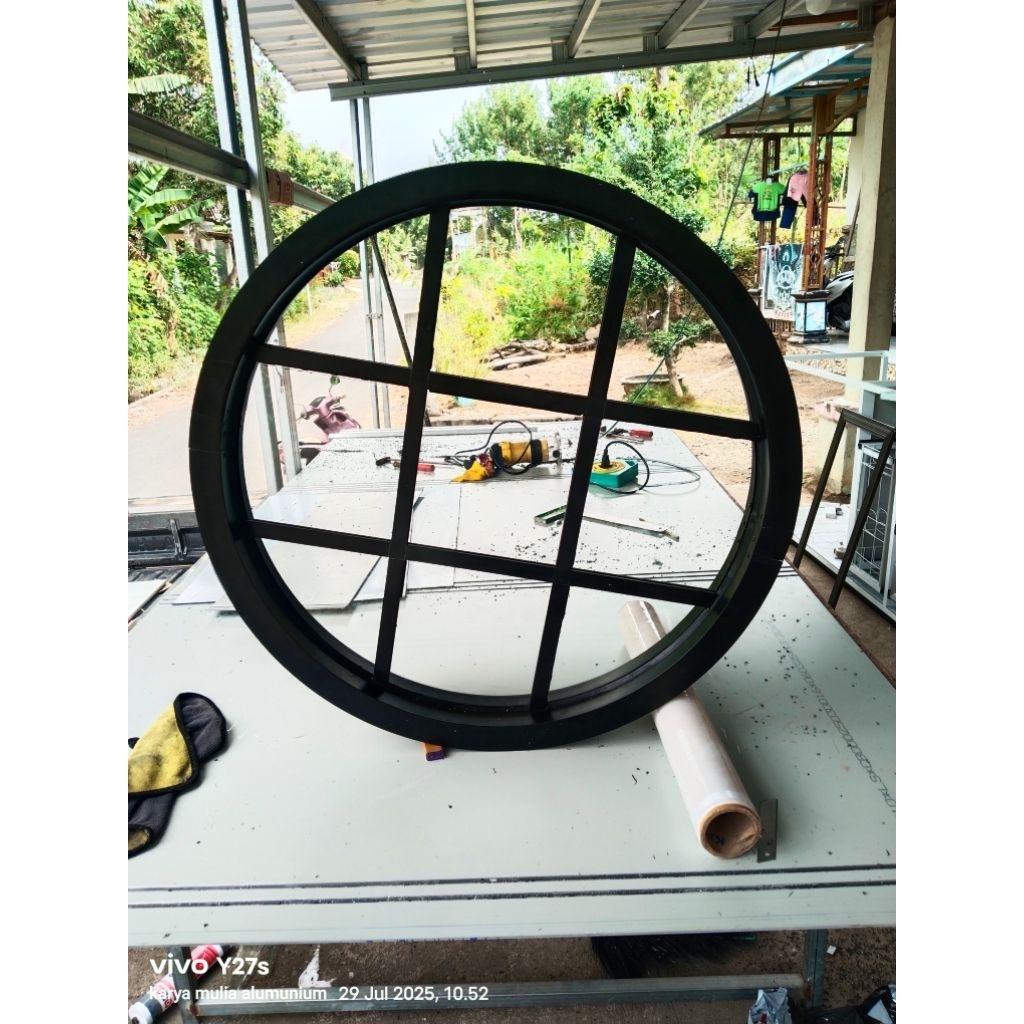 custom jendela bulat diameter 120cm kusen 3inch