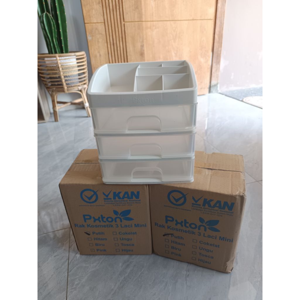 RAK KOSMETIK 3 SUSUN