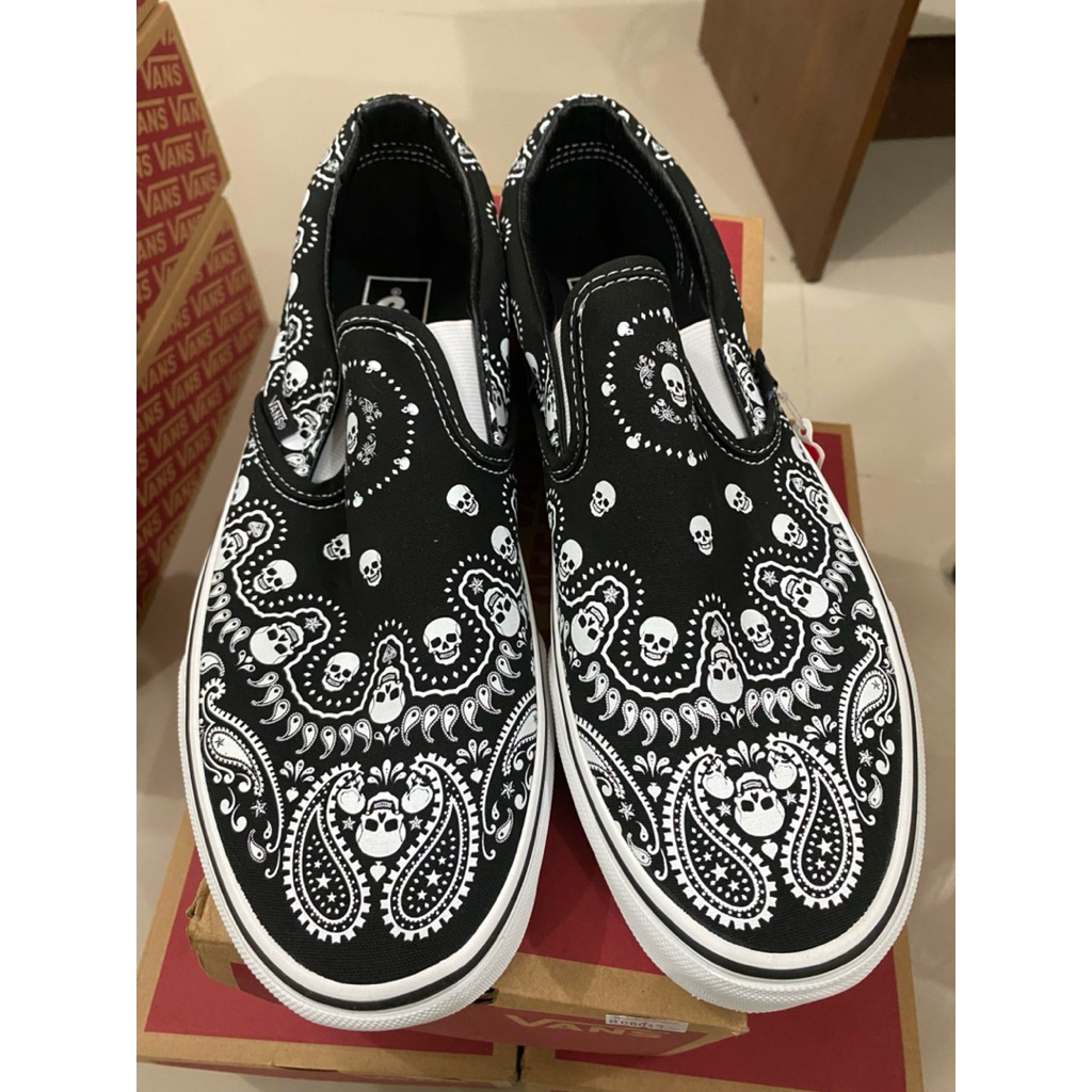 BNIB vans bandana black