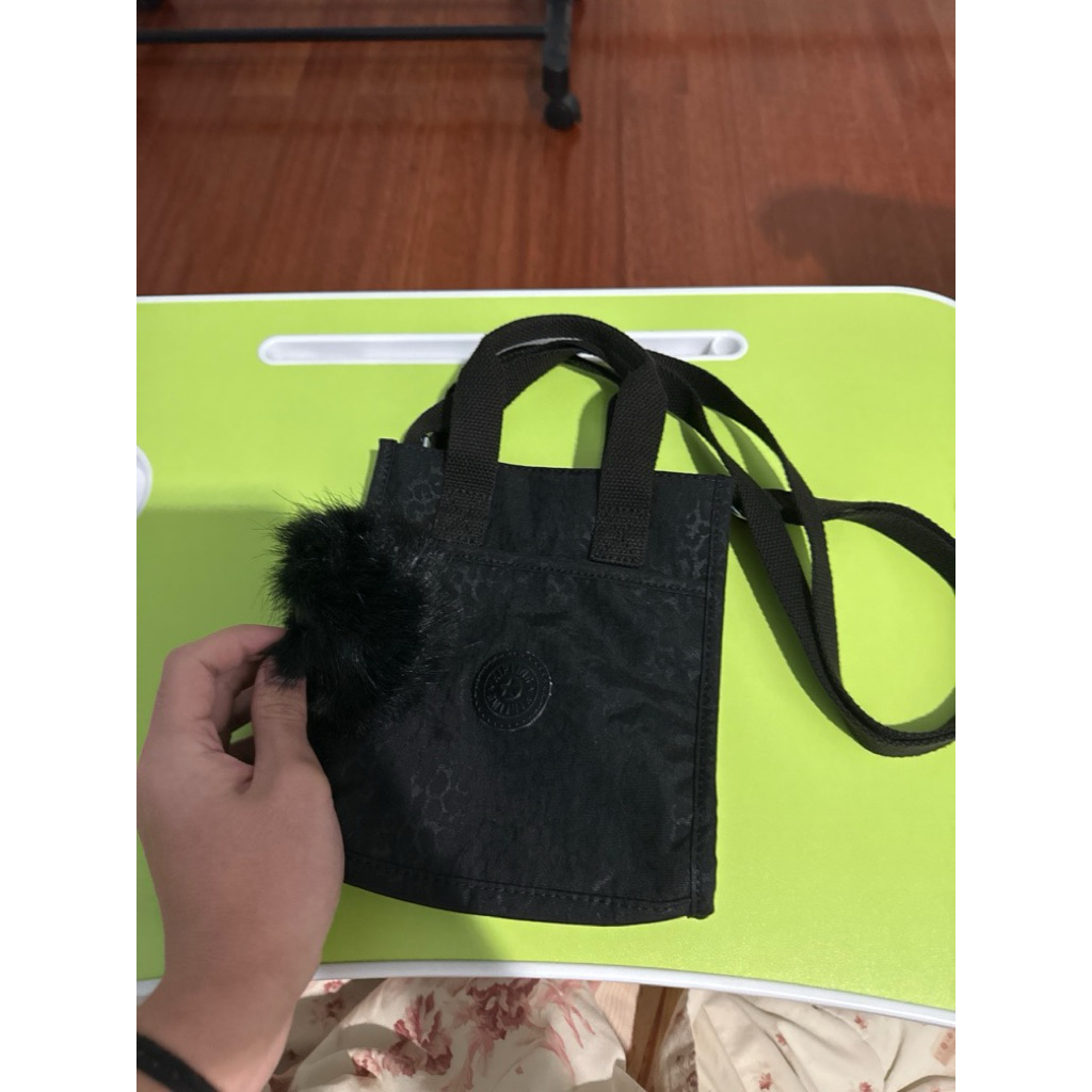 Tas Selempang Kipling kecil