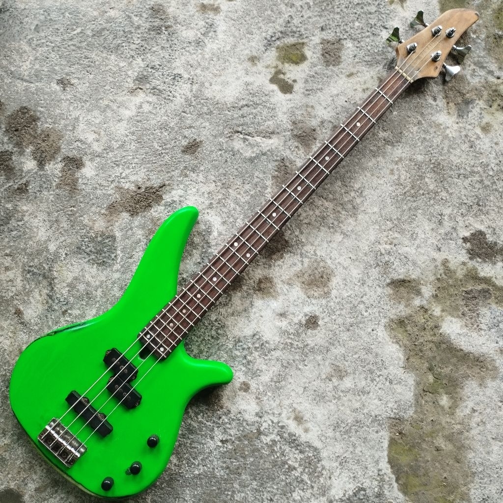GITAR BASS ORIGINAL YAMAHA ERB 300 SECOND REPAINT MURAH ( BUKAN RBX TRBX )