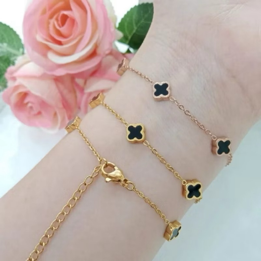 Gelang Titanium Wanita Bunga Hitam Gelang Wanita Korea TERVIRALL