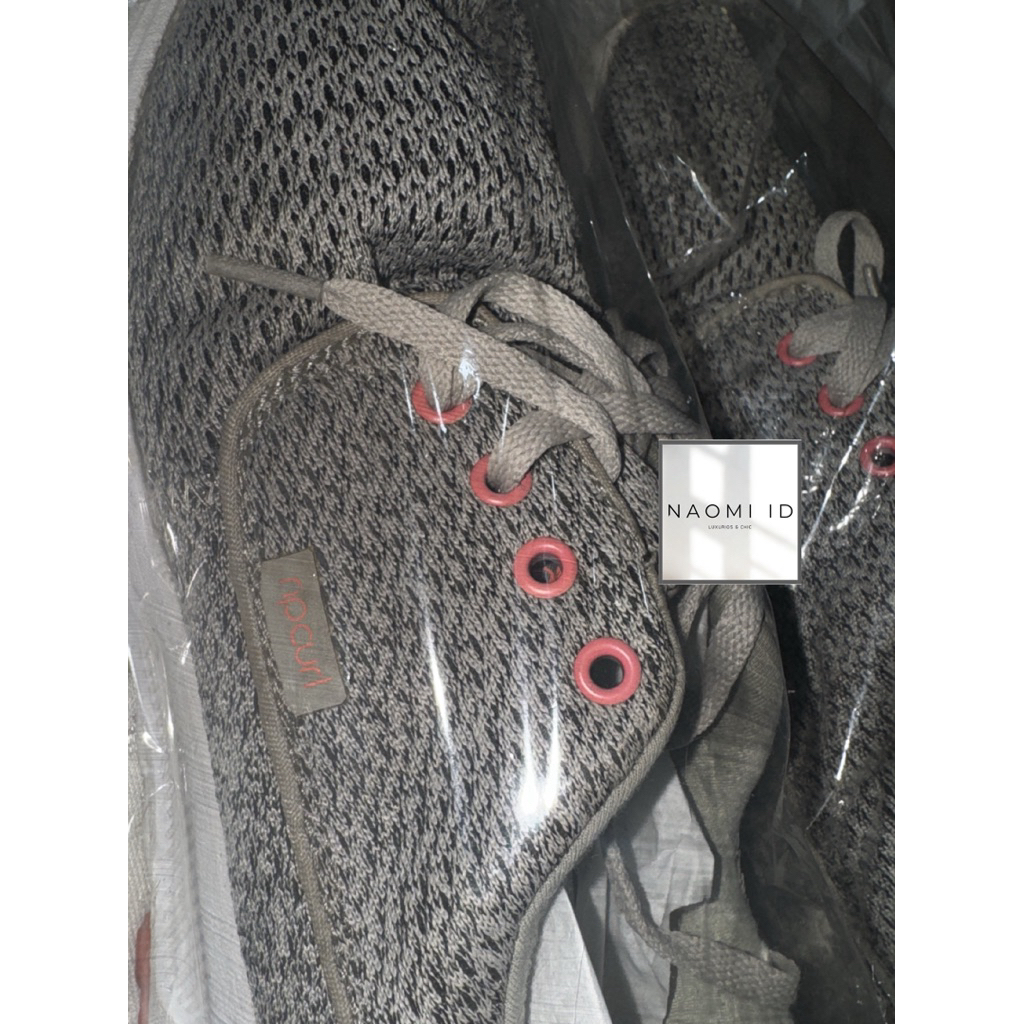 PRELOVED SEPATU LARI WANITA | ORIGINAL MALL