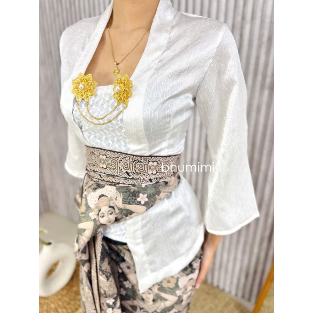 KEBAYA SILKY STD PUTIH/KEBAYA JADI BALI/KEBAYA JADI MODERN/KEBAYA PUTIH POLOS