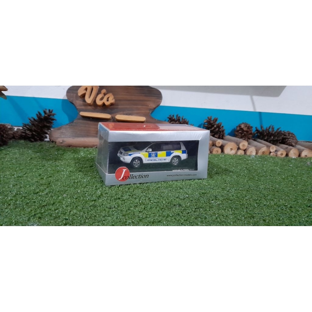Diecast Miniatur Nissan Xtrail T30 police skala 1:43