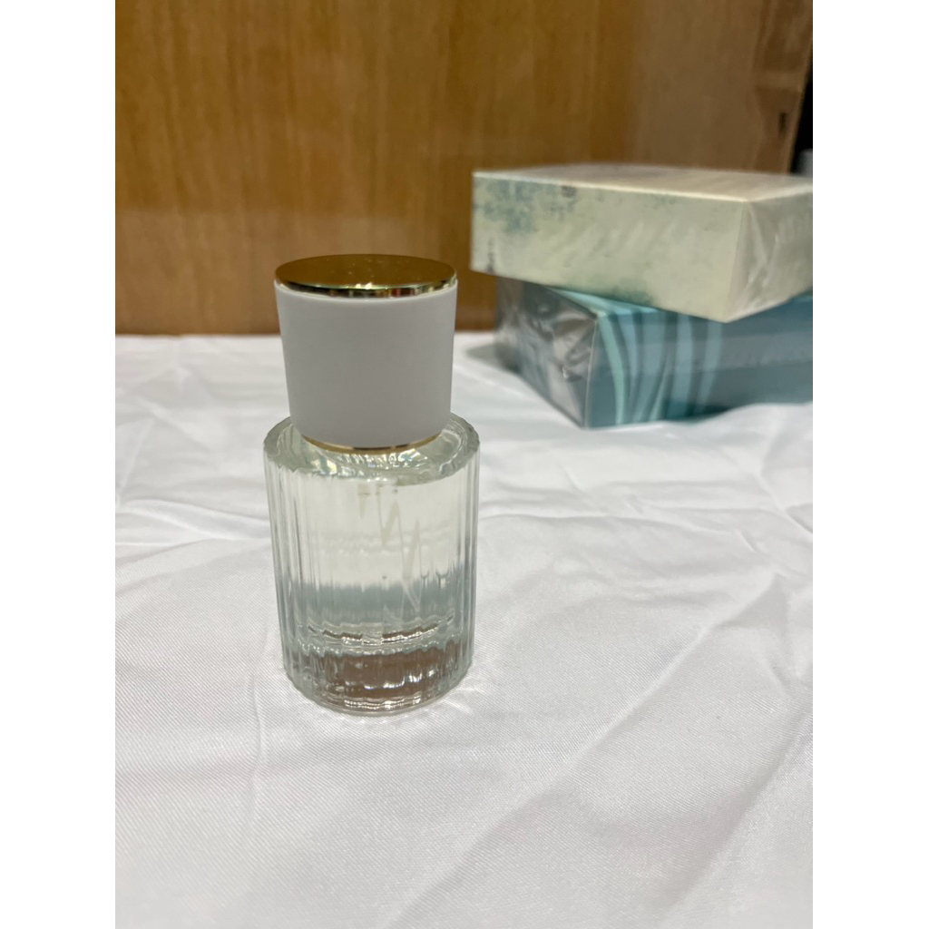 Parfum White Oud by Surrati Parfum Ori Saudi