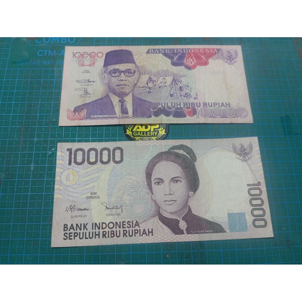 Uang kertas Kuno Asli Indonesia,murah Paket 2 lembar 10000 cut nyak dien dan hamengku