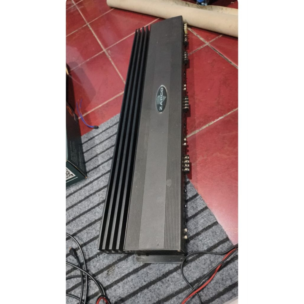 zapco model 650.6 made in USA 6 chanmel