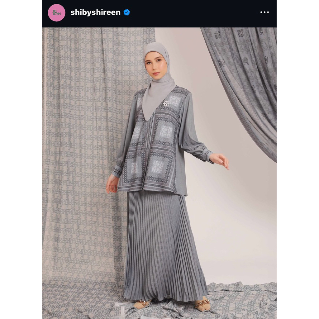 SHI BY SHIREEN SUNGKAR - blouse skrit monogram