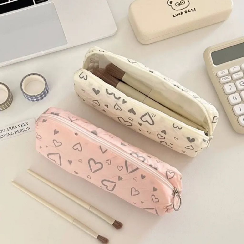 

LilPaws Tempat Pensil Minimalis Aesthetic - Kotak Pensil Pipih Motif Love Pink White | Korean Style Coquette