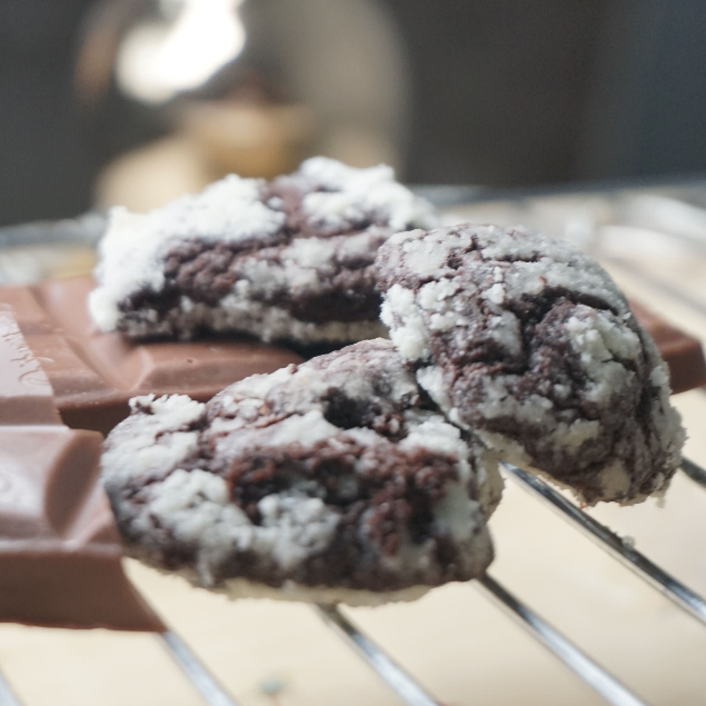 

Kue Kering Rasa Coklat Choco Crackle Cookies 250 g