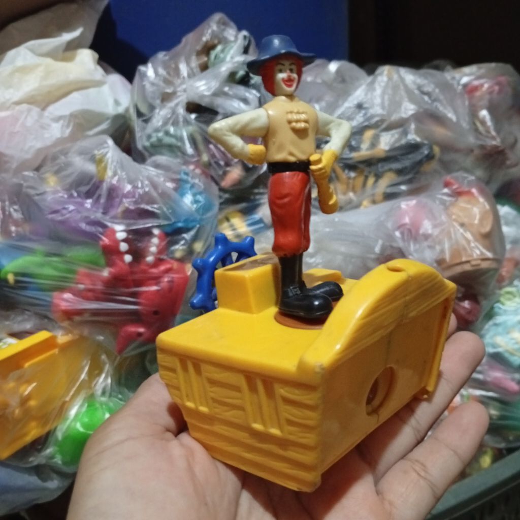 happy meal toys mc boat ronald part