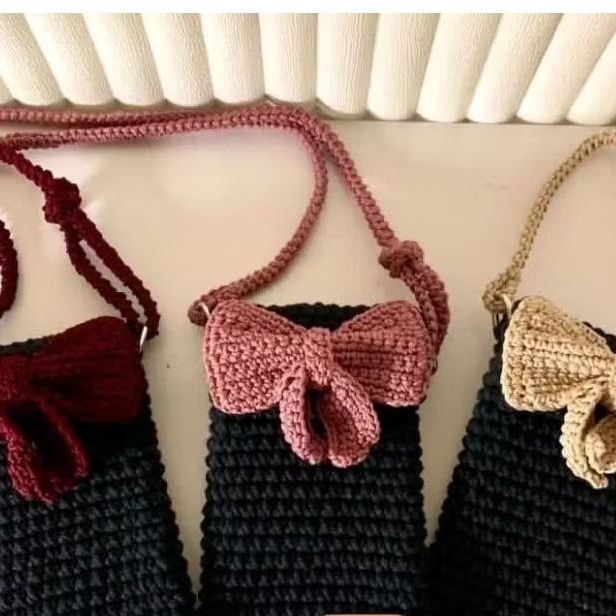 MELSI Crochet - Tas hp rajut pita tas handmade simpel tas viral tas selempang wanita tas kekinian