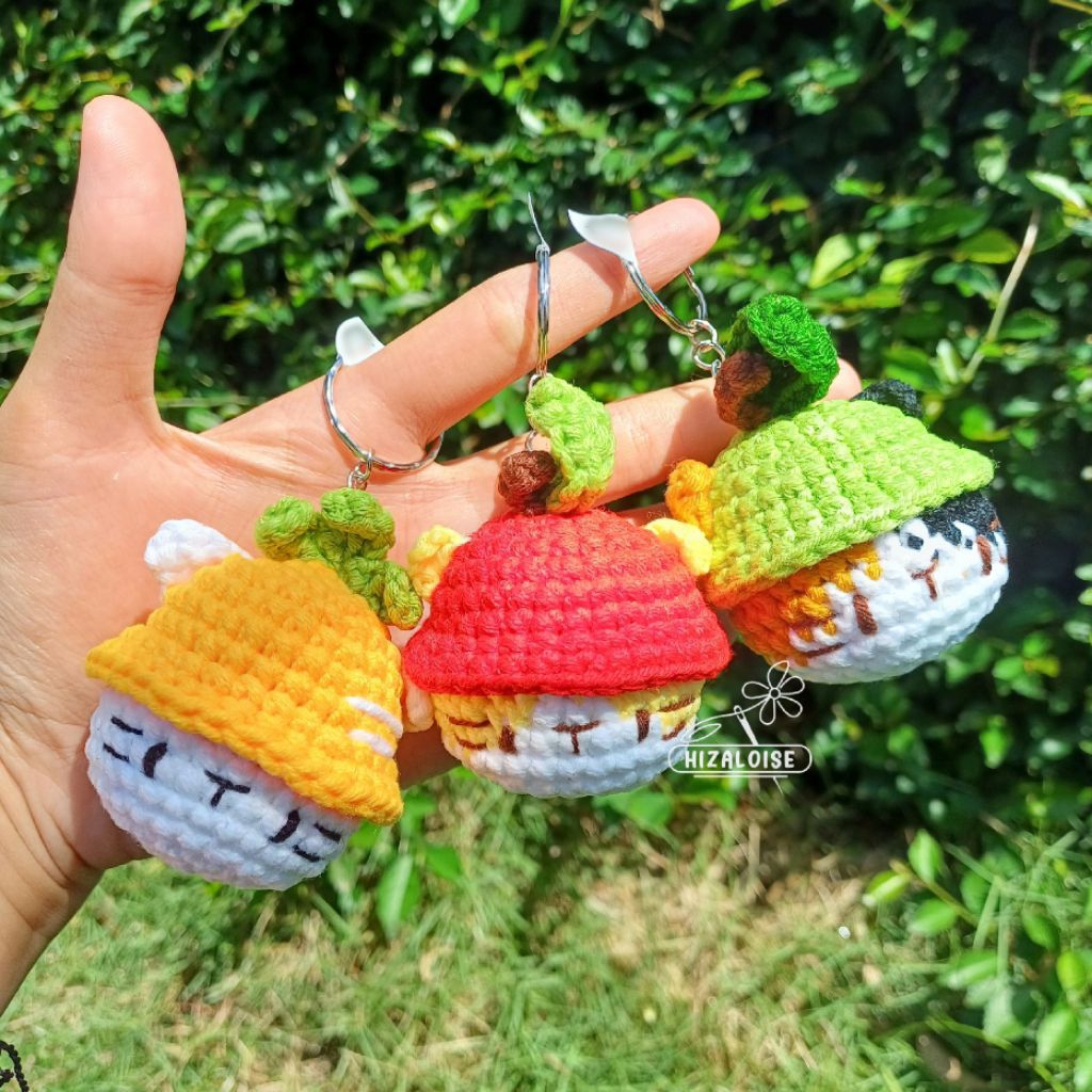 {HIZALOISE} Gantungan Kunci Kucing Bertopi Rajut | Keychain Crochet | Bag Charm | Kado Ulang Tahun |