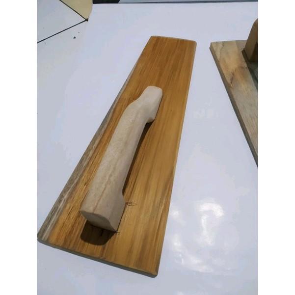 Roskam Kayu jati 40 CM / Kasutan Plesteran