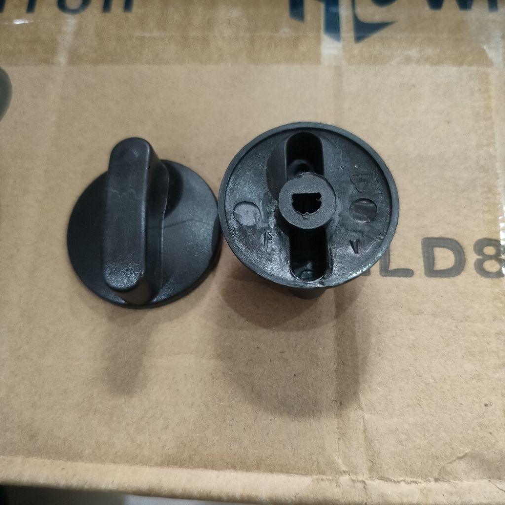 Knob/Knop Tombol Putaran Oven Cosmos 26 Liter CO 9926 RCG Original