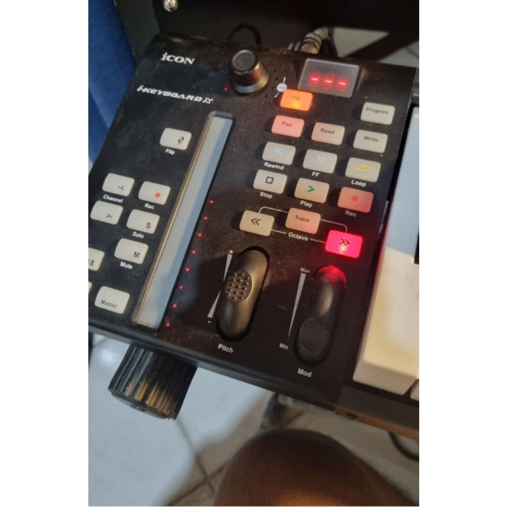 Midi Keyboard / Midi Controller ICON 5X Bekas