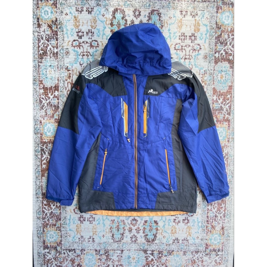 jaket outdoor thrifting